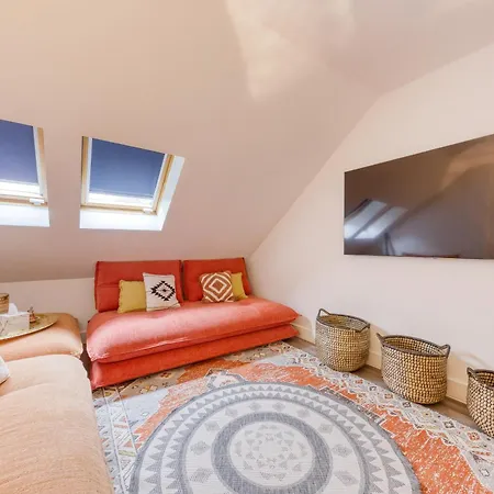 Escapade Luxe A Deux Pas Des Champs-elysees Apartment Paris
